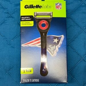 GilletteLabs NFL Razor with Cartridge New England patriots limited edition